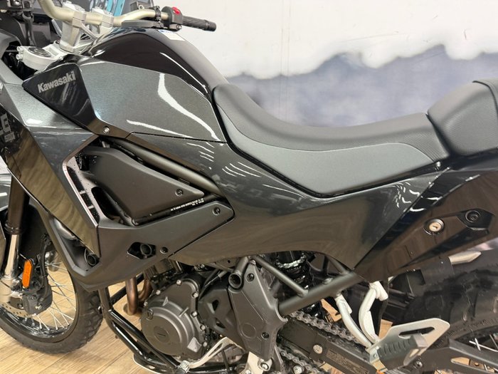 2026 Kawasaki KLE 500 KLE500CTFNW Black