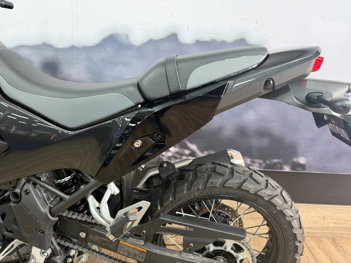 2026 Kawasaki KLE 500 KLE500CTFNW Black