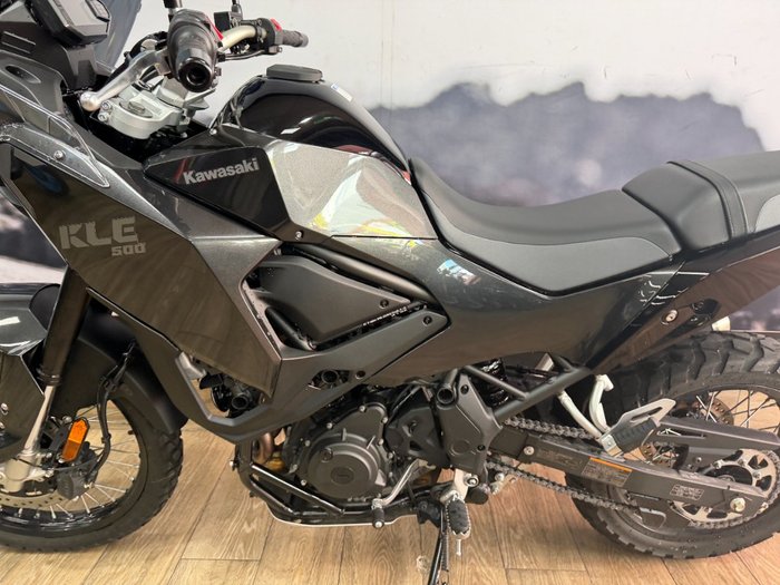 2026 Kawasaki KLE 500 KLE500CTFNW Black