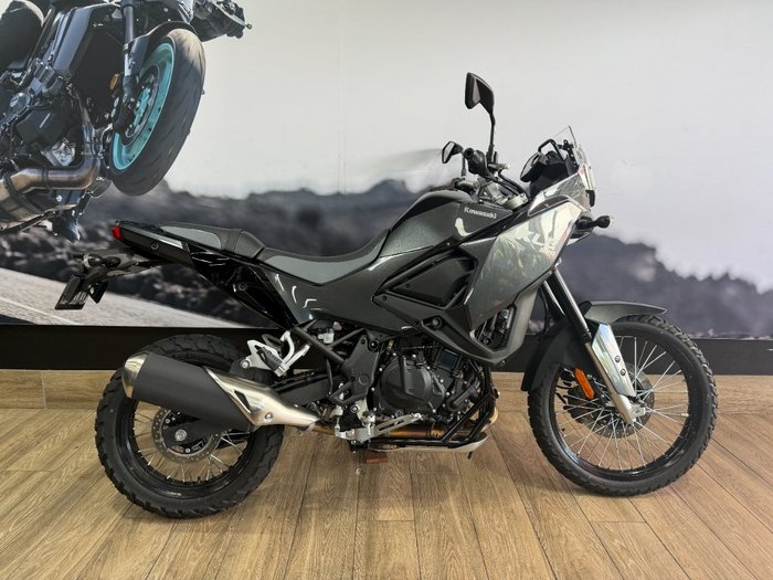 2026 Kawasaki KLE 500 KLE500CTFNW Black