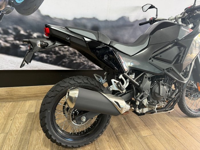 2026 Kawasaki KLE 500 KLE500CTFNW Black