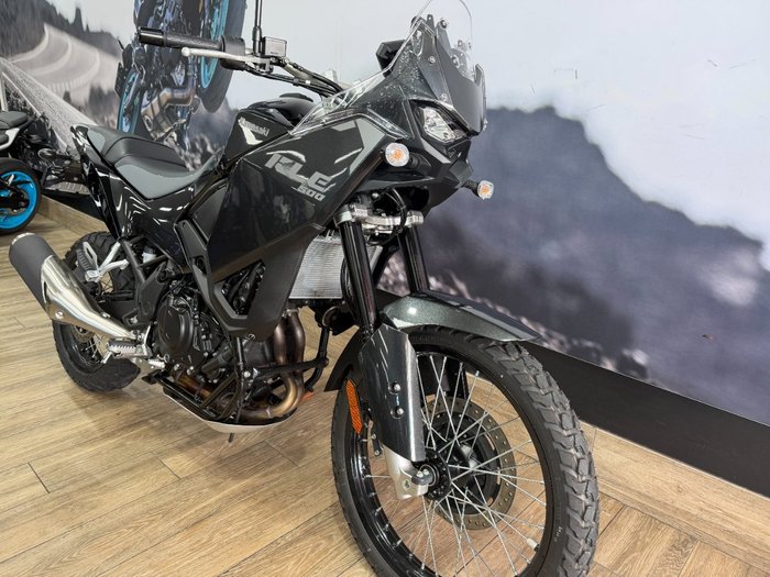 2026 Kawasaki KLE 500 KLE500CTFNW Black