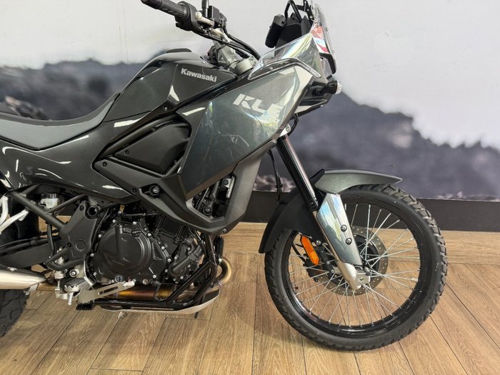 2026 Kawasaki KLE 500 KLE500CTFNW Black