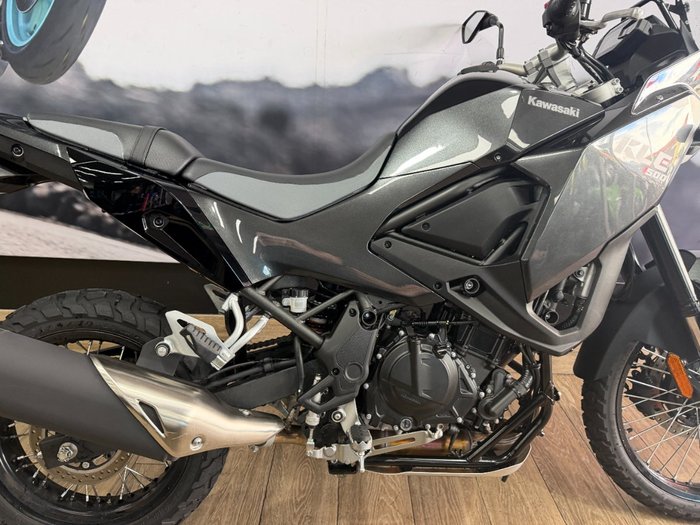 2026 Kawasaki KLE 500 KLE500CTFNW Black