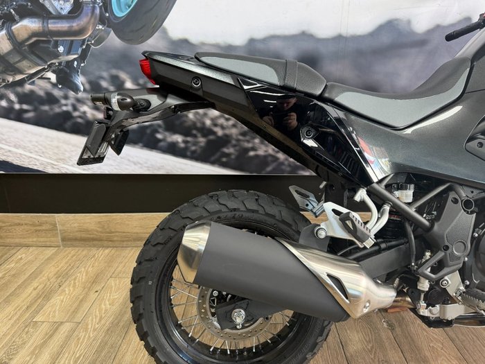 2026 Kawasaki KLE 500 KLE500CTFNW Black