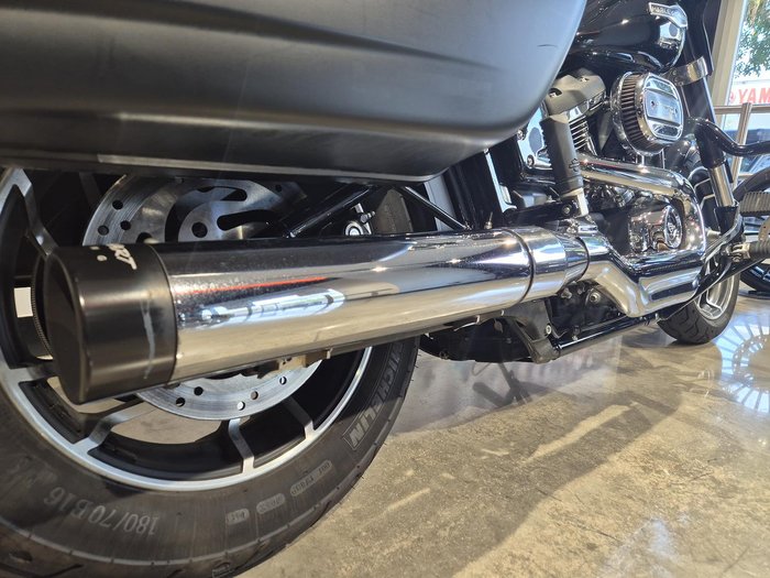 2018 Harley-Davidson Sport Glide 107 (FLSB) Softail Black