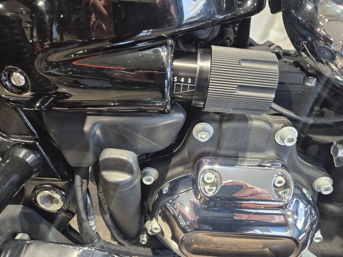 2018 Harley-Davidson Sport Glide 107 (FLSB) Softail Black