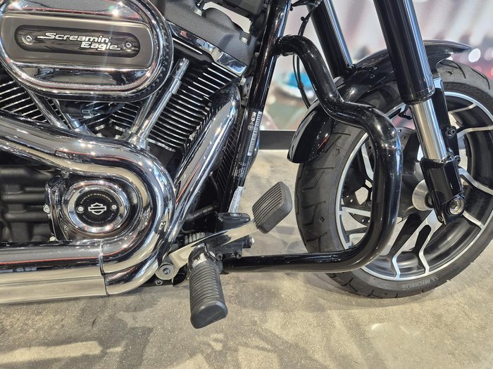 2018 Harley-Davidson Sport Glide 107 (FLSB) Softail Black
