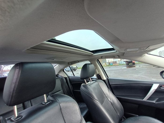 2012 Mazda 3 SP25