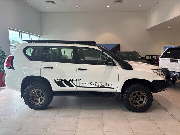 2021 Toyota Prado DSL WGN AT GX
