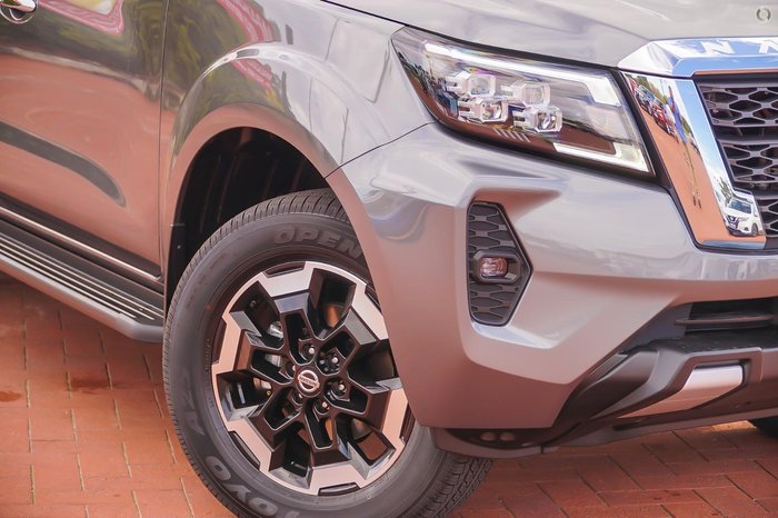 2024 Nissan Navara ST-X