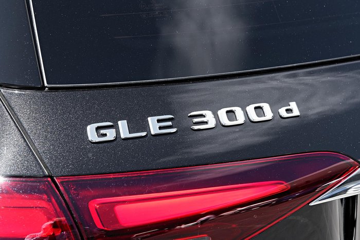 2025 Mercedes-Benz GLE-Class GLE300 d