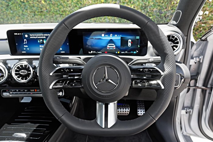 2025 Mercedes-Benz A-Class A250
