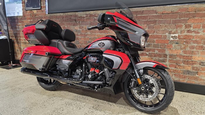 2026 Harley-Davidson CVO Street Glide Limited 121 (FLHXLSE)