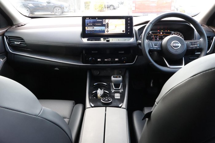 2025 Nissan X-TRAIL ST-L