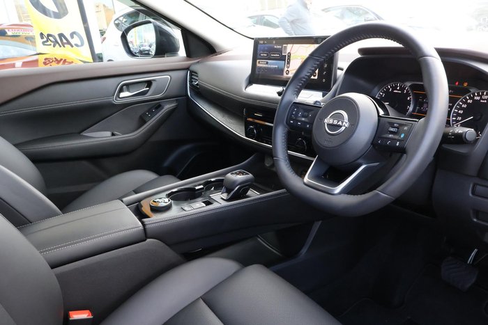 2025 Nissan X-TRAIL ST-L