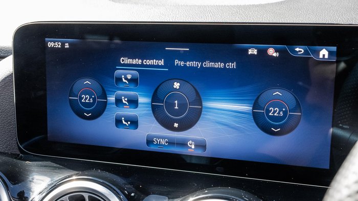 2025 Mercedes-Benz GLA-Class GLA250 e with EQ hybrid technology