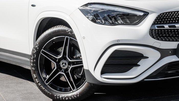 2025 Mercedes-Benz GLA-Class GLA250 e with EQ hybrid technology