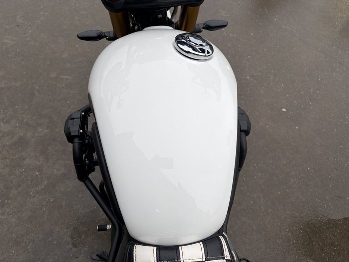 2025 Triumph SCRAMBLER 400 X