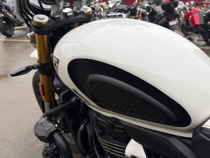 2025 Triumph SCRAMBLER 400 X