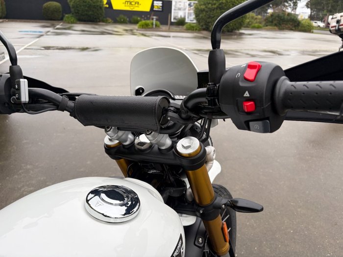 2025 Triumph SCRAMBLER 400 X
