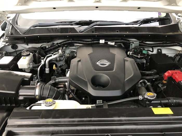 2019 Nissan Navara RX