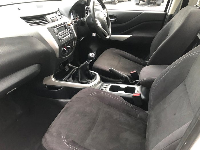 2019 Nissan Navara RX