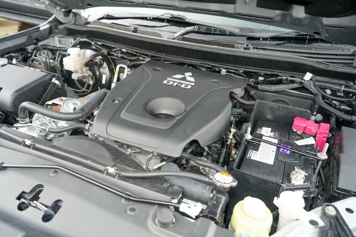 2021 Mitsubishi Pajero Sport GLX