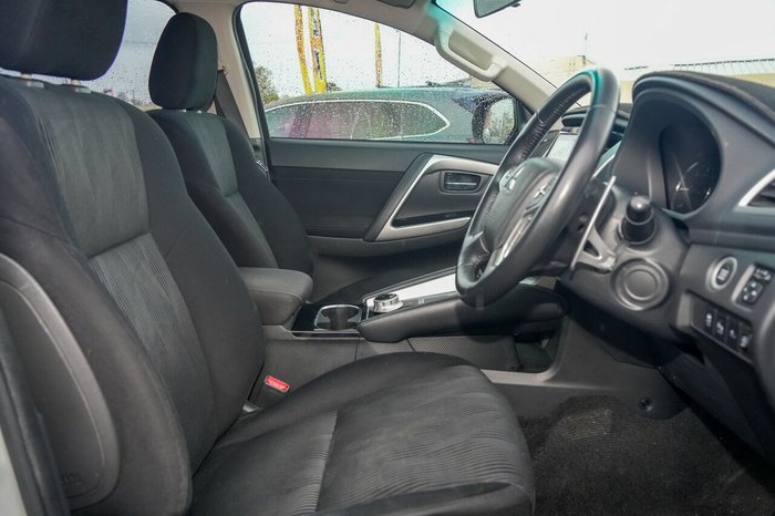 2021 Mitsubishi Pajero Sport GLX