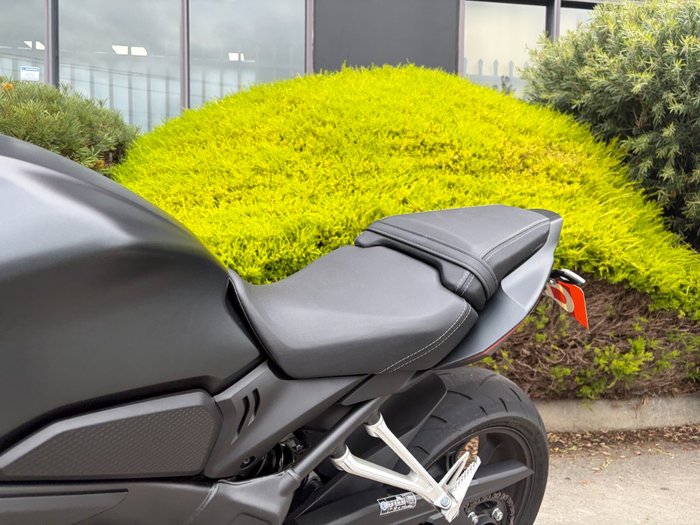 2025 Honda CBR650R Black