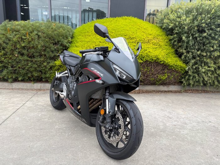 2025 Honda CBR650R Black