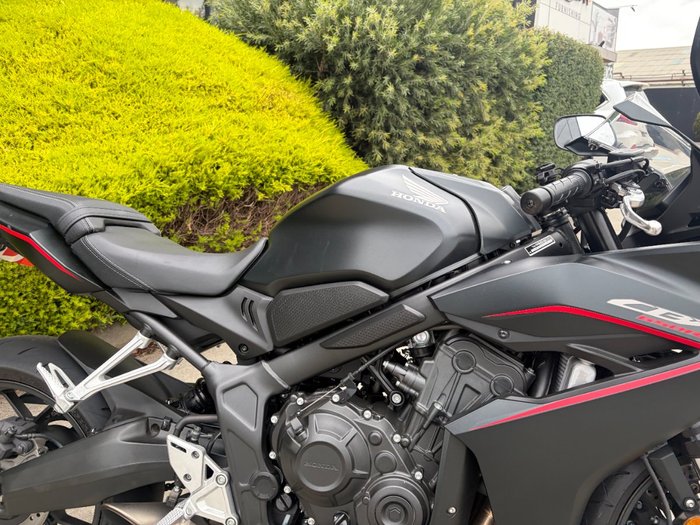2025 Honda CBR650R Black