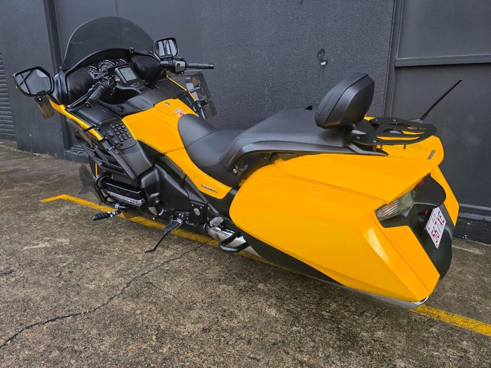2014 Honda GOLDWING F6B YELLOW