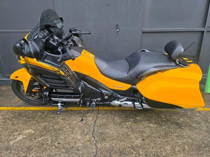 2014 Honda GOLDWING F6B YELLOW
