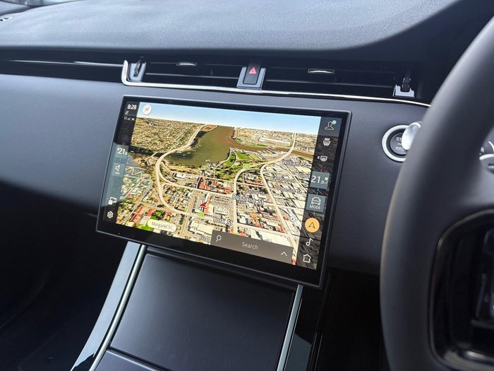 2026 Land Rover Range Rover Evoque P250 Dynamic SE