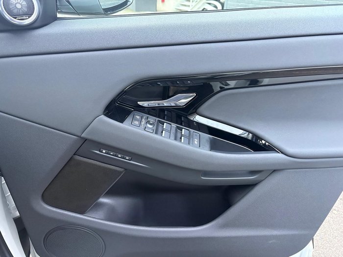 2026 Land Rover Range Rover Evoque P250 Dynamic SE