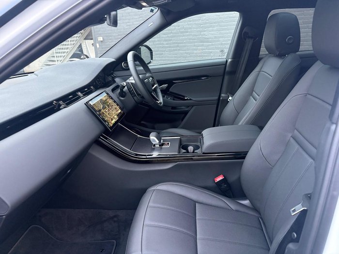 2026 Land Rover Range Rover Evoque P250 Dynamic SE