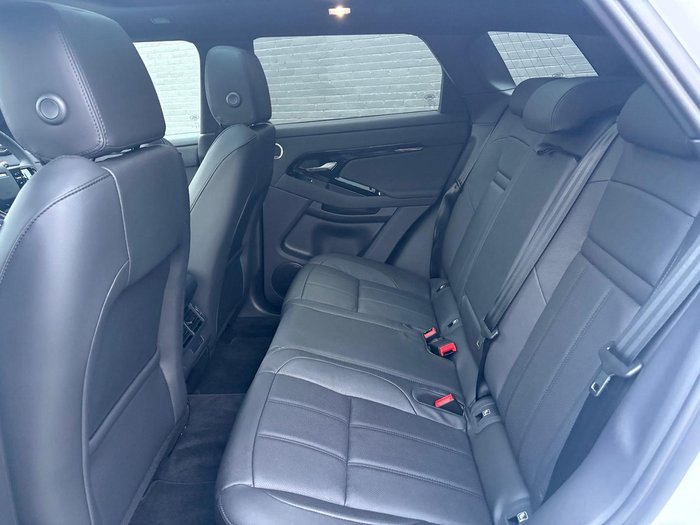 2026 Land Rover Range Rover Evoque P250 Dynamic SE