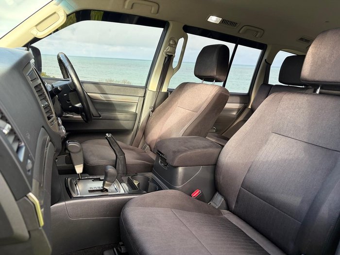 2020 Mitsubishi Pajero GLX