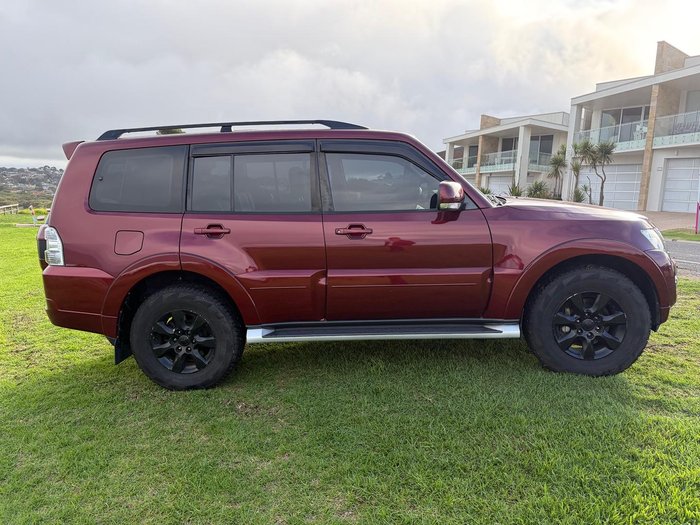 2020 Mitsubishi Pajero GLX