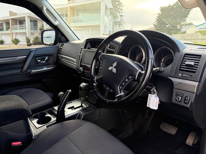 2020 Mitsubishi Pajero GLX