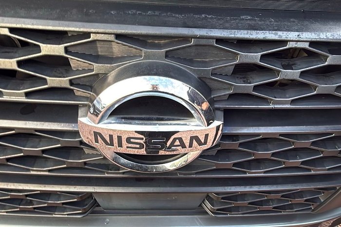 2021 Nissan Navara SL