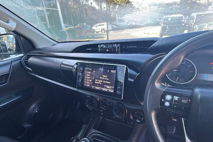 2018 Toyota Hilux SR