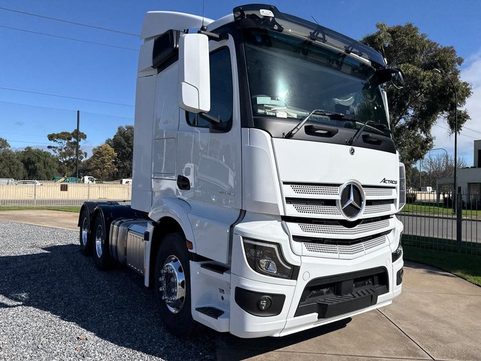 2025 Mercedes-Benz Actros