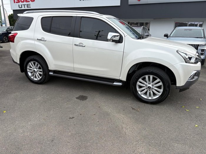 2018 Isuzu MU-X LS-T
