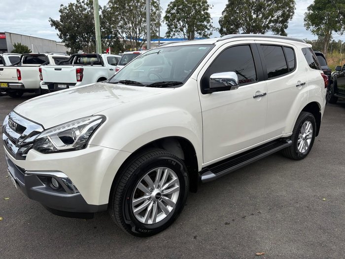 2018 Isuzu MU-X LS-T