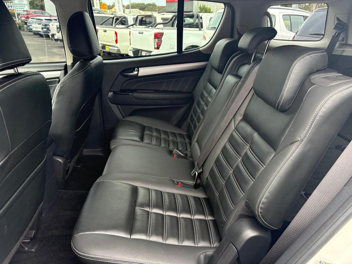 2018 Isuzu MU-X LS-T