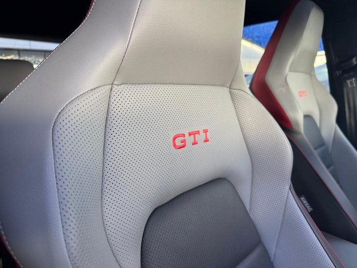 2023 Volkswagen Golf GTI