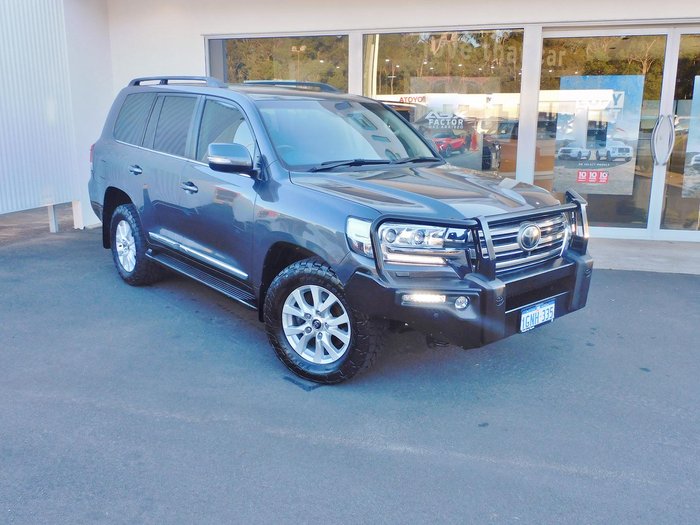 2018 Toyota Landcruiser