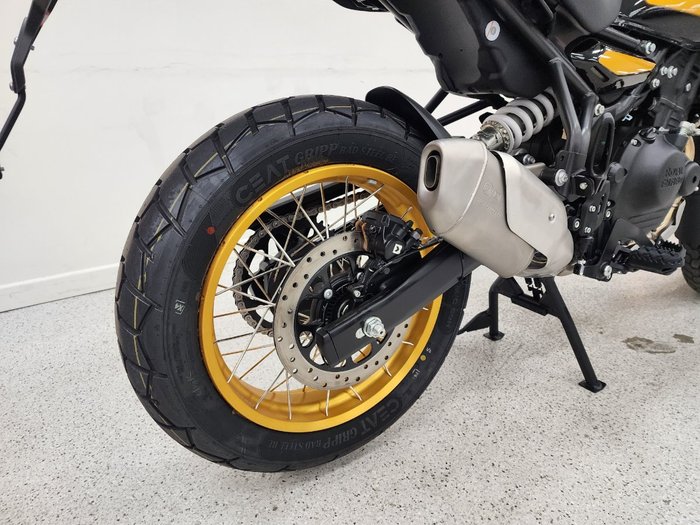 2026 Royal Enfield HIMALAYAN 450 Black